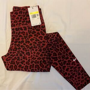 Nike Women’s Leopard Print Leggings